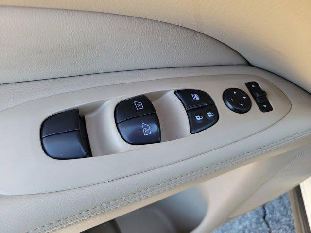 Used 2020 Nissan Pathfinder SL image 18