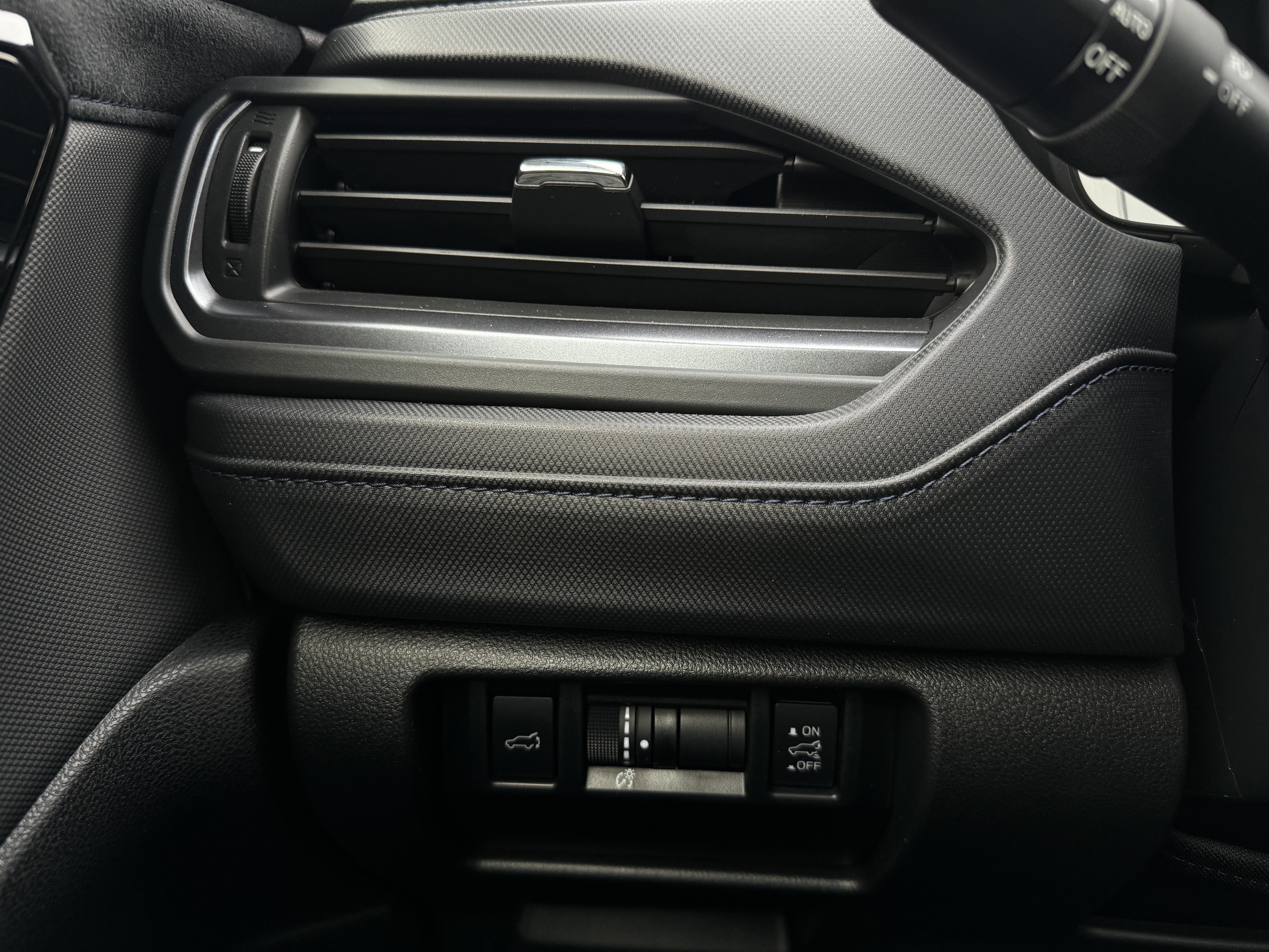 Used 2025 Subaru Forester Limited w/ Popular Package #1 image 18