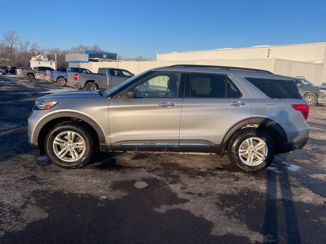 Used 2020 Ford Explorer XLT w/ Equipment Group 202A image 7