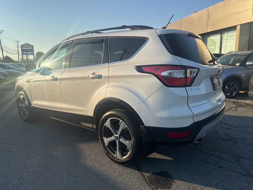 Used 2018 Ford Escape SEL w/ Ford Safe & Smart Package AWD/4WD image 7