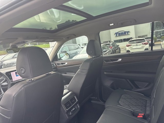 New 2026 Volkswagen Atlas SEL Premium R-Line image 7