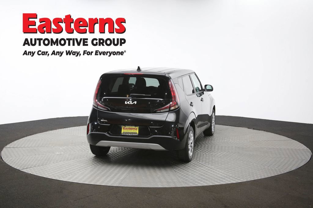 Used 2023 Kia Soul LX image 60