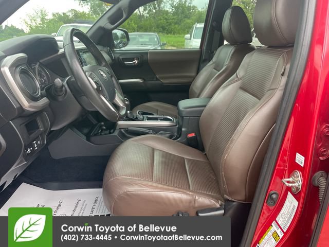Used 2019 Toyota Tacoma Limited AWD/4WD image 31