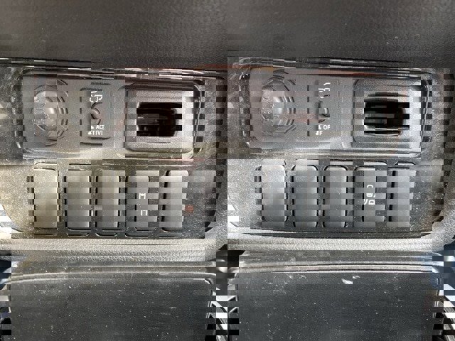 Used 2018 Mitsubishi Outlander GT image 29