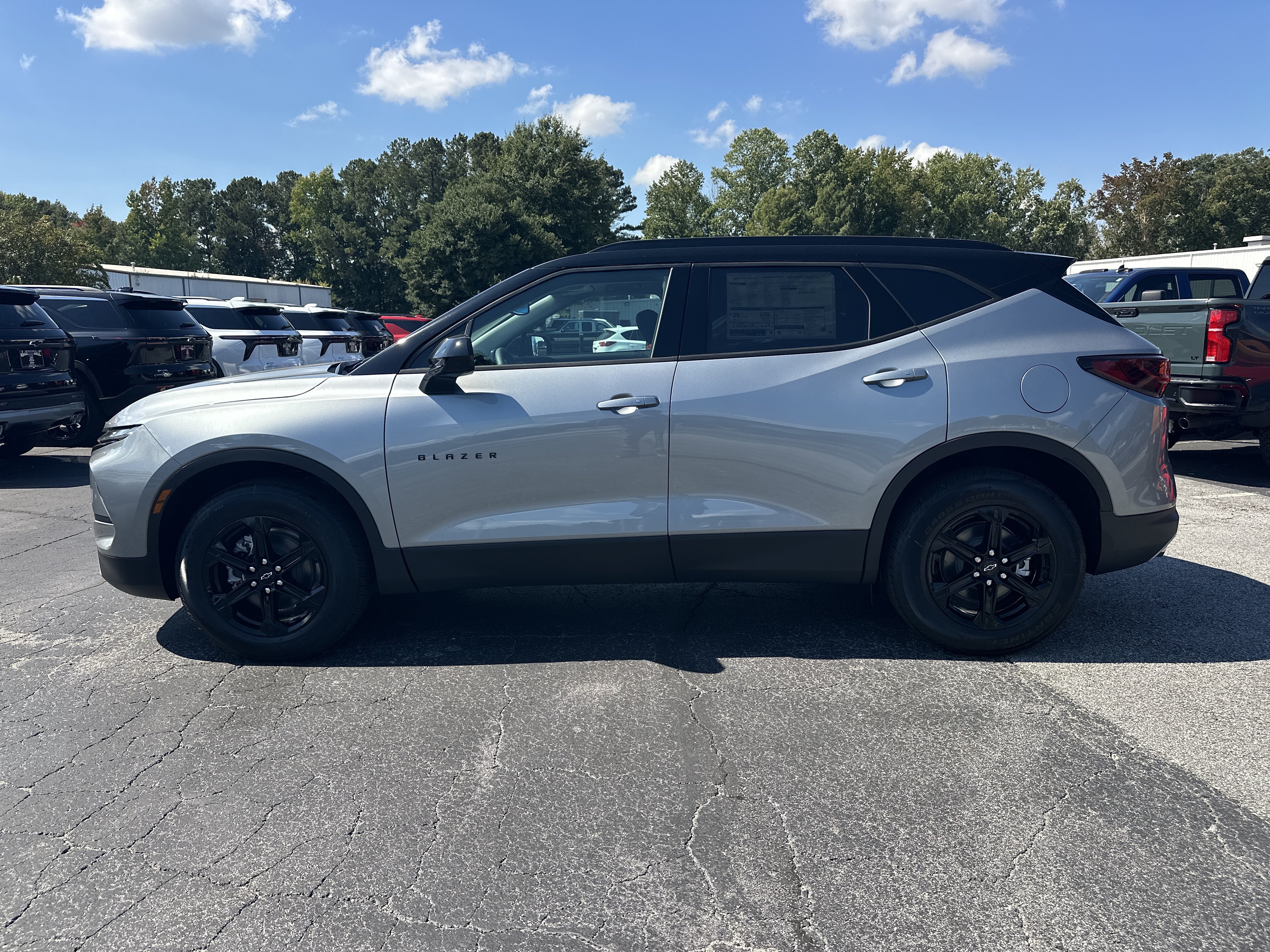 New 2026 Chevrolet Blazer LT w/ Convenience Package FWD image 5