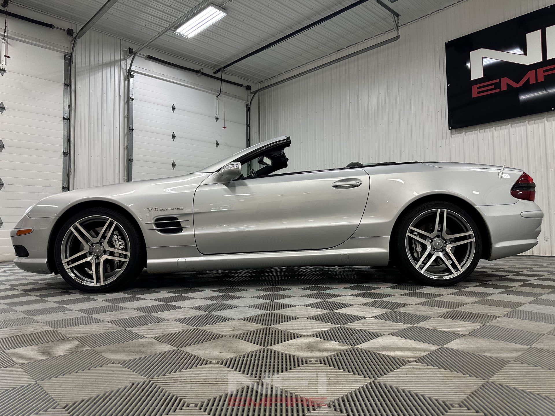 Used 2005 Mercedes-Benz SL 55 AMG image 12