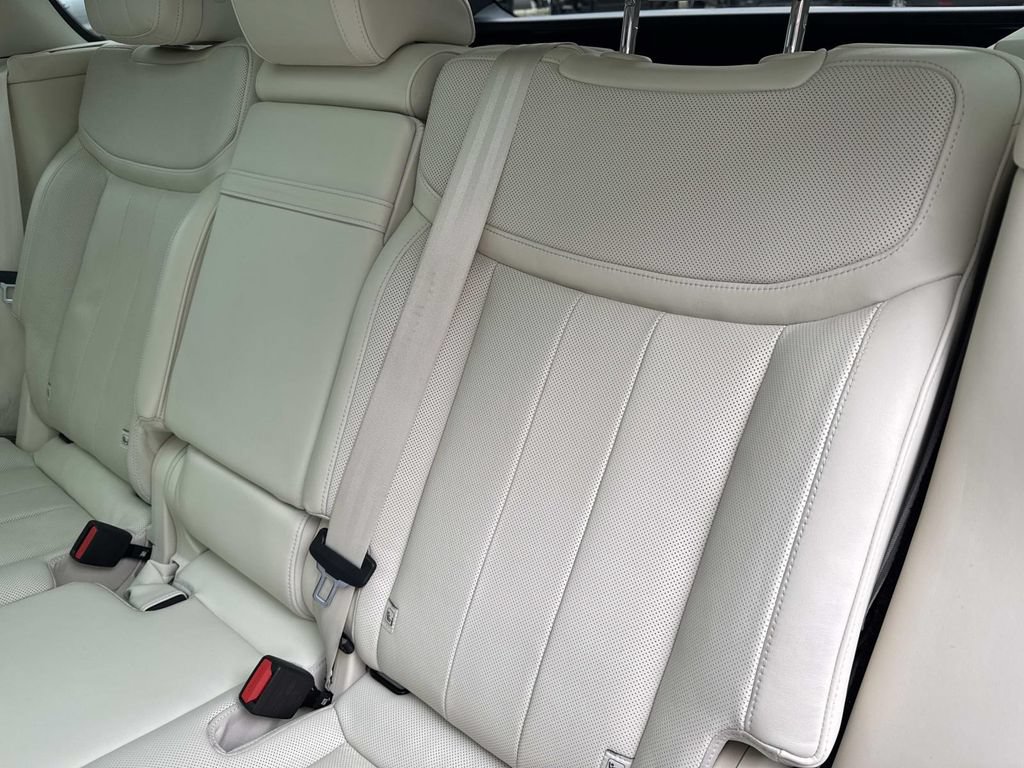 Used 2023 Land Rover Range Rover SE AWD/4WD image 15