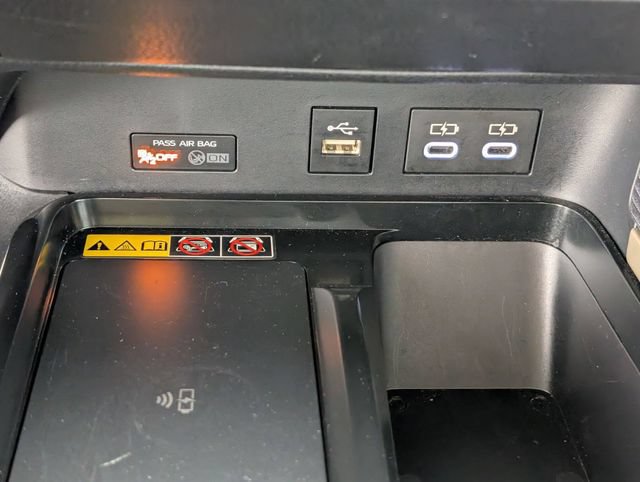 Used 2025 Toyota Camry SE FWD image 21