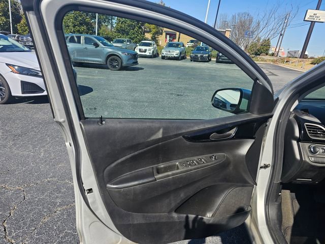 Used 2021 Chevrolet Spark LT image 24