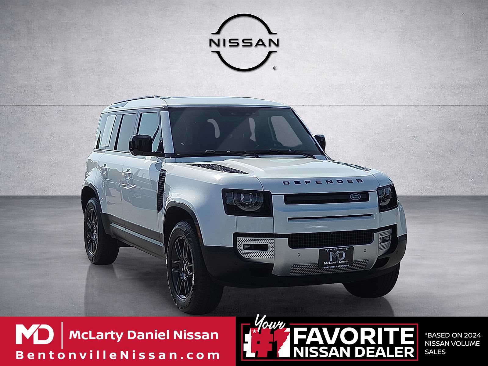 Used 2025 Land Rover Defender 110 S AWD/4WD image 1