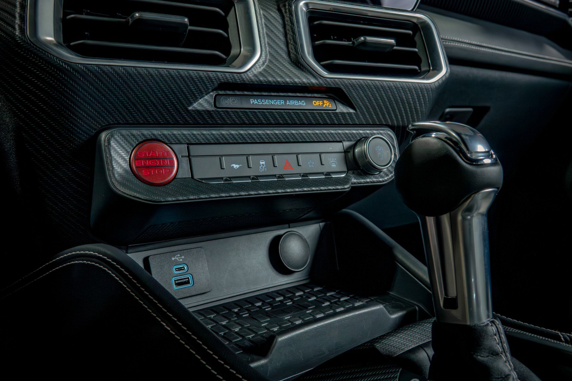 Used 2024 Ford Mustang GT Premium image 15