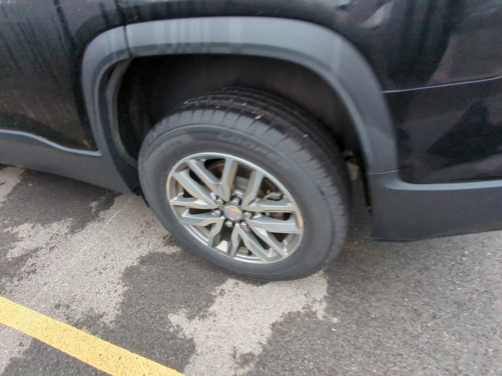 Used 2019 GMC Acadia SLE w/ Driver Alert Package I FWD image 5