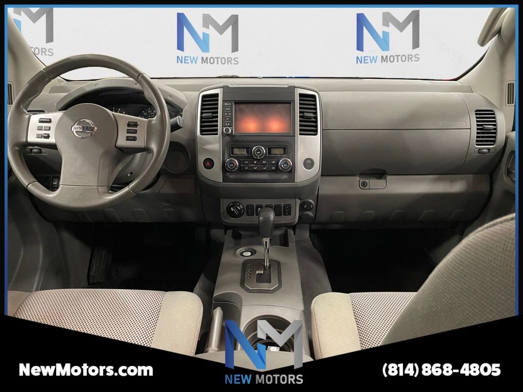 Used 2020 Nissan Frontier SV image 10