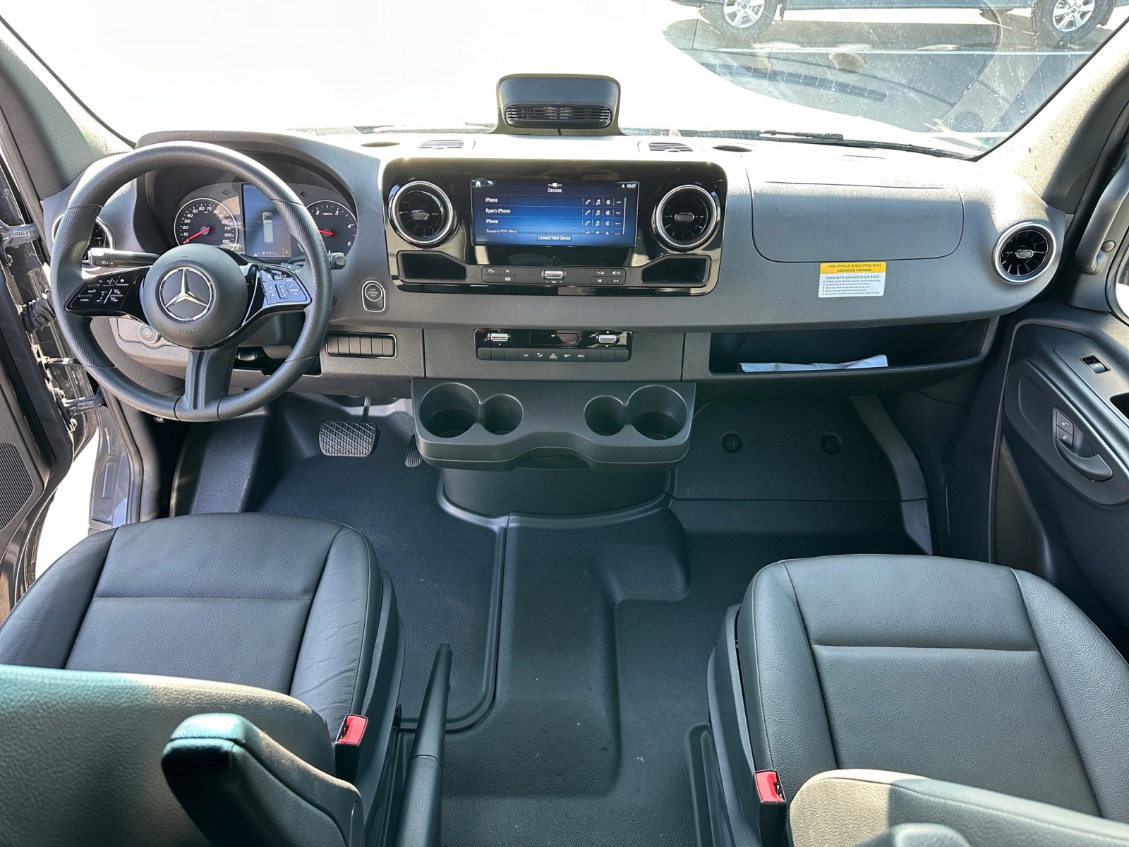 Used 2025 Mercedes-Benz Sprinter 2500 image 16