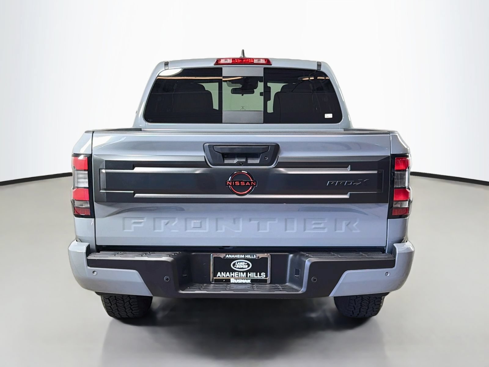 Used 2025 Nissan Frontier Pro-X RWD image 4
