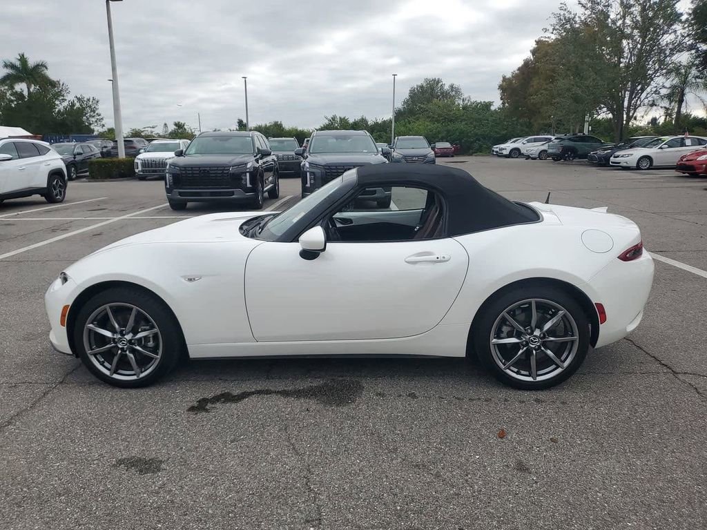 Used 2023 MAZDA MX-5 Miata Grand Touring image 14