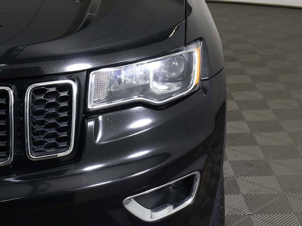 Used 2017 Jeep Grand Cherokee Limited image 15