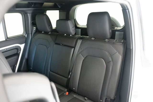 Used 2025 Land Rover Defender 110 S AWD/4WD image 9