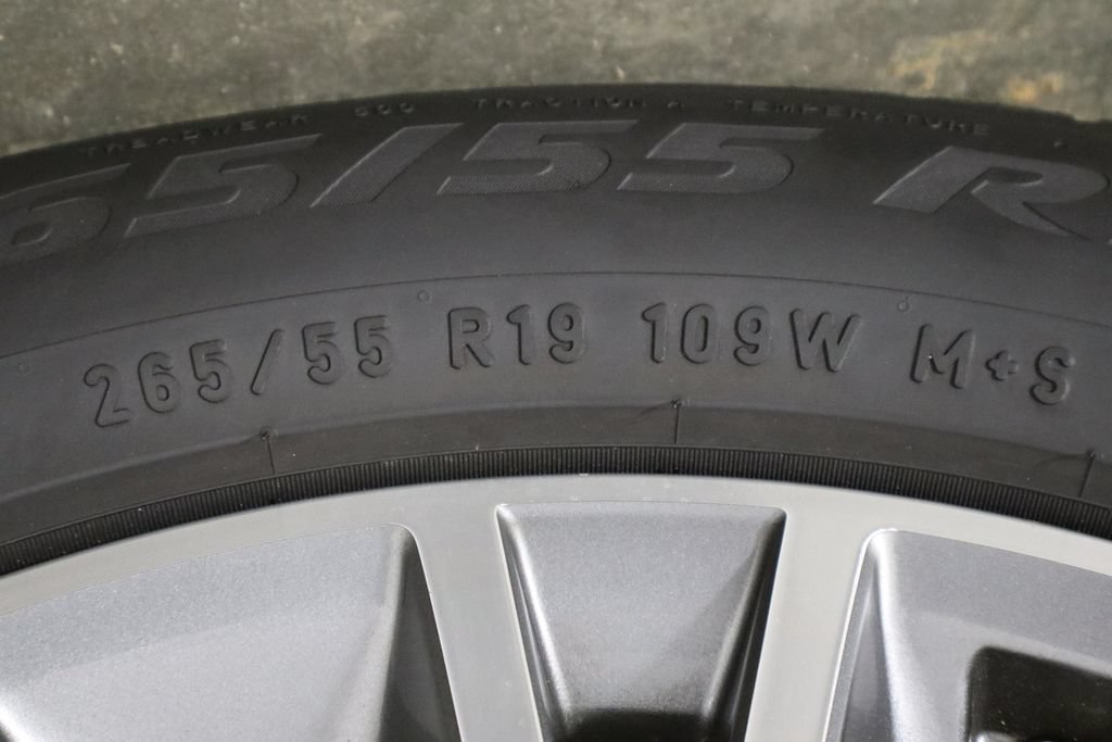 Used 2022 Genesis GV80 2.5T AWD/4WD image 42