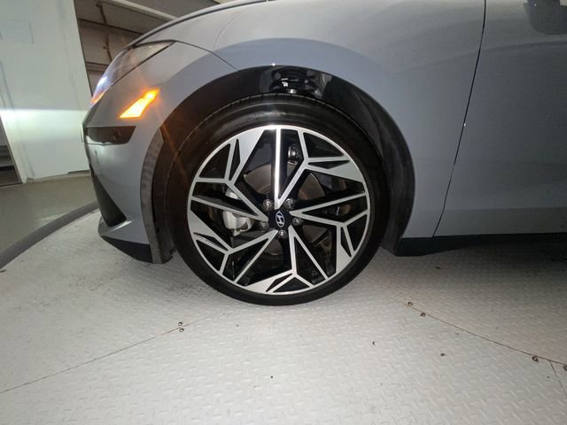 Used 2023 Hyundai Ioniq 6 Limited image 10