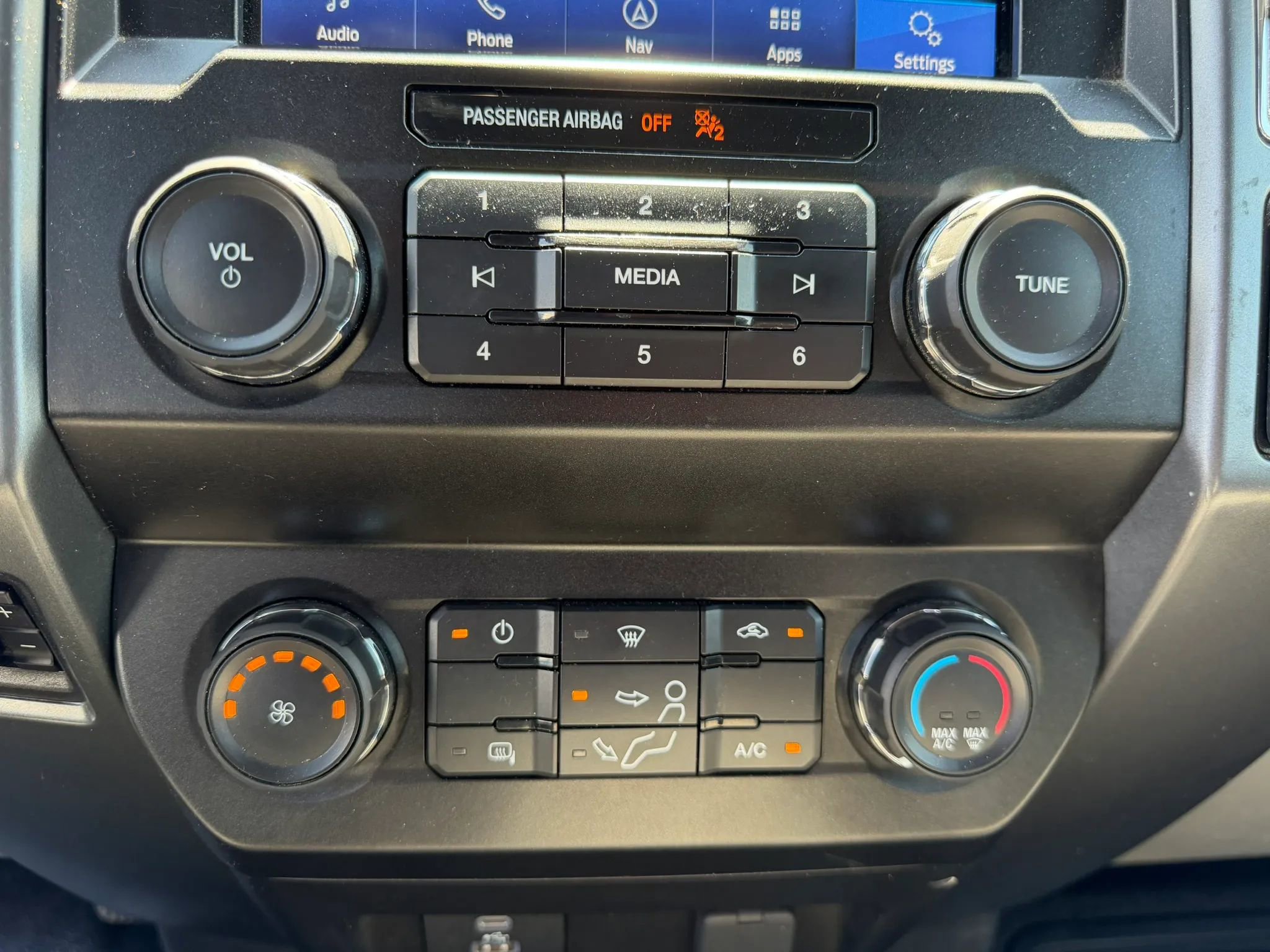 Used 2021 Ford F350 XLT w/ XLT Value Package AWD/4WD image 19