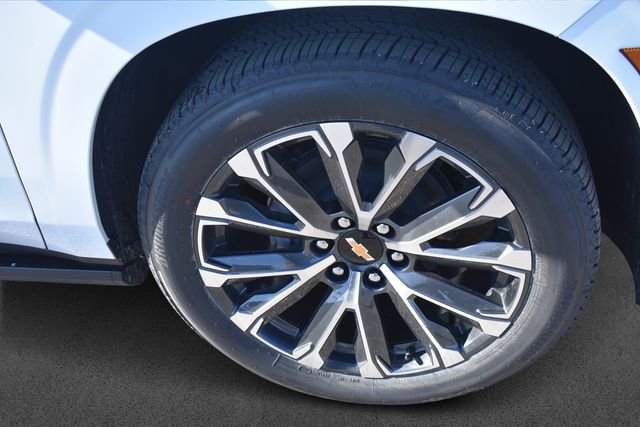 New 2026 Chevrolet Suburban High Country image 12