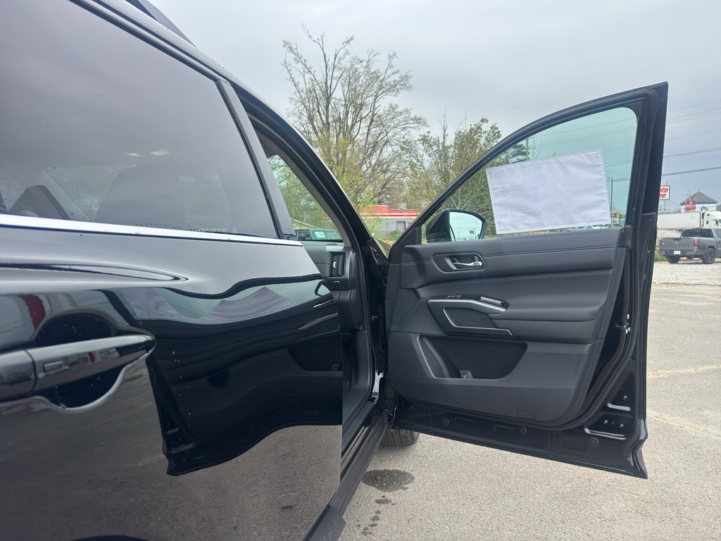 New 2026 Nissan Pathfinder SL image 22