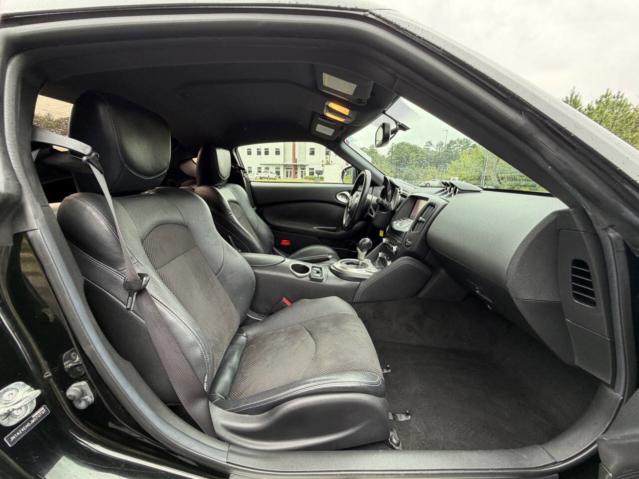 Used 2018 Nissan 370Z Touring image 14