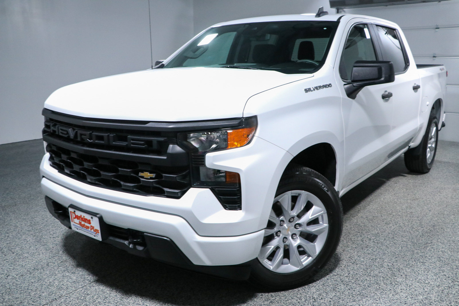 Used 2024 Chevrolet Silverado 1500 Custom AWD/4WD image 30