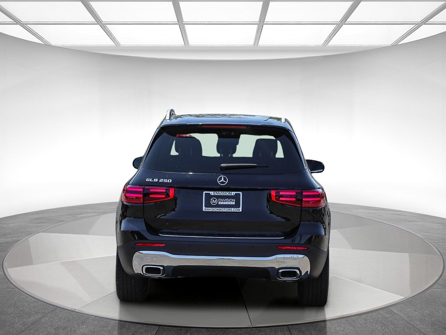 New 2026 Mercedes-Benz GLB 250 image 3