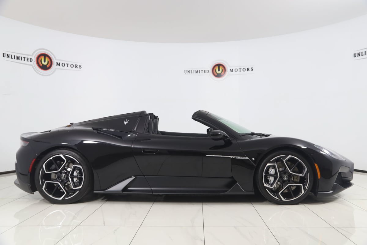 Used 2024 Maserati MC20 Cielo RWD image 2