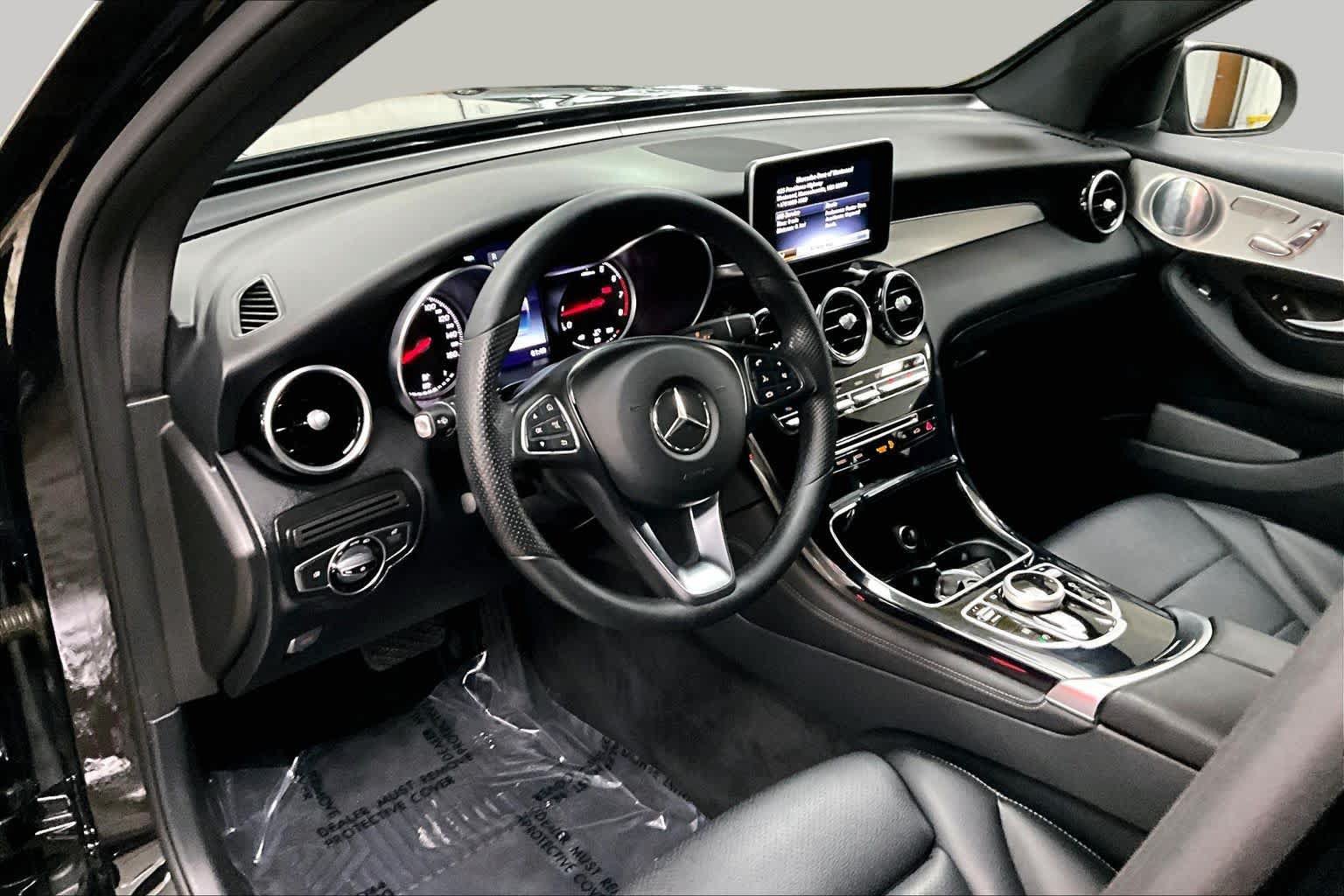 Used 2017 Mercedes-Benz GLC 300 4MATIC image 18