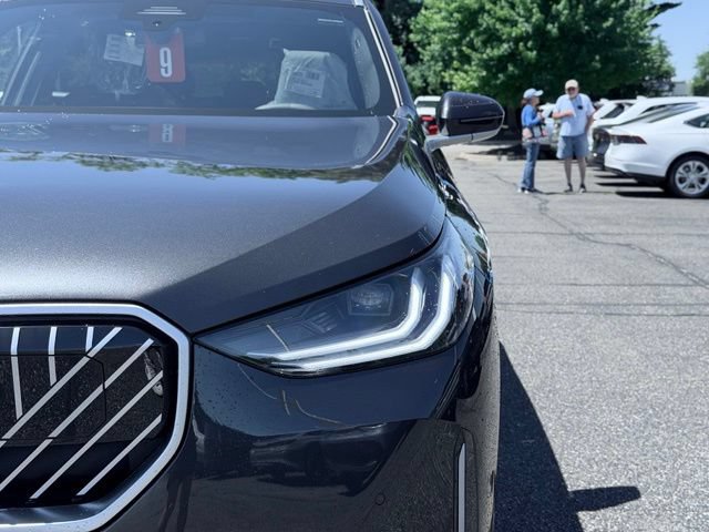 New 2026 BMW X3 xDrive30i w/ Premium Package AWD/4WD image 3