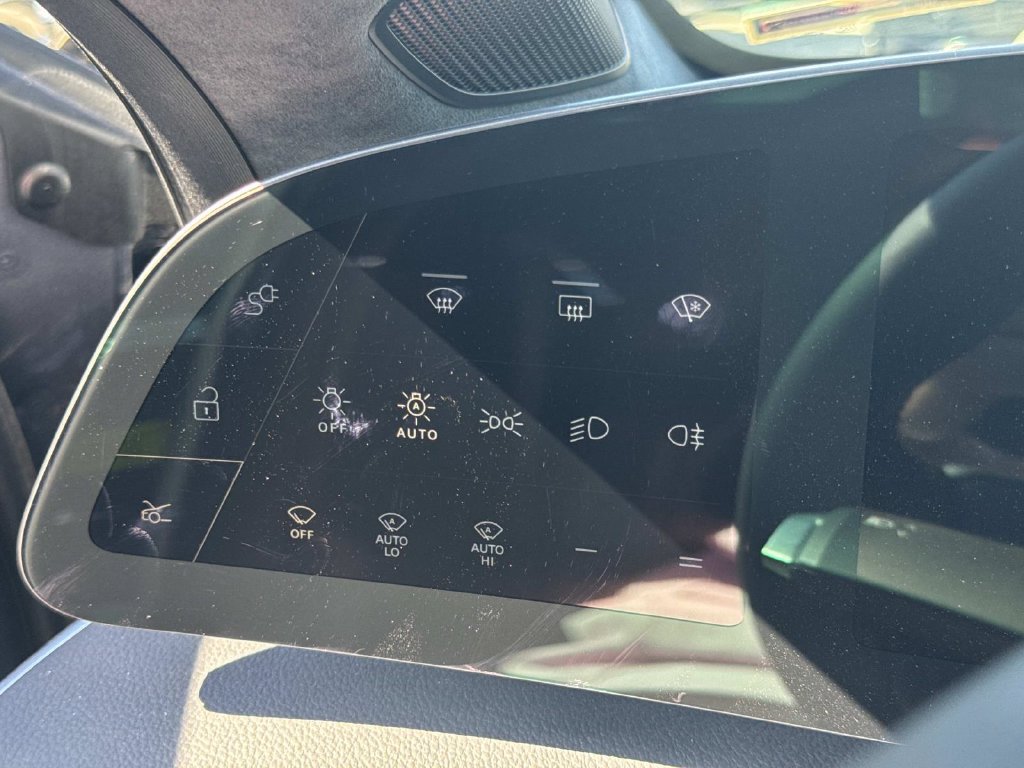 Used 2024 Lucid Air Touring AWD/4WD image 28