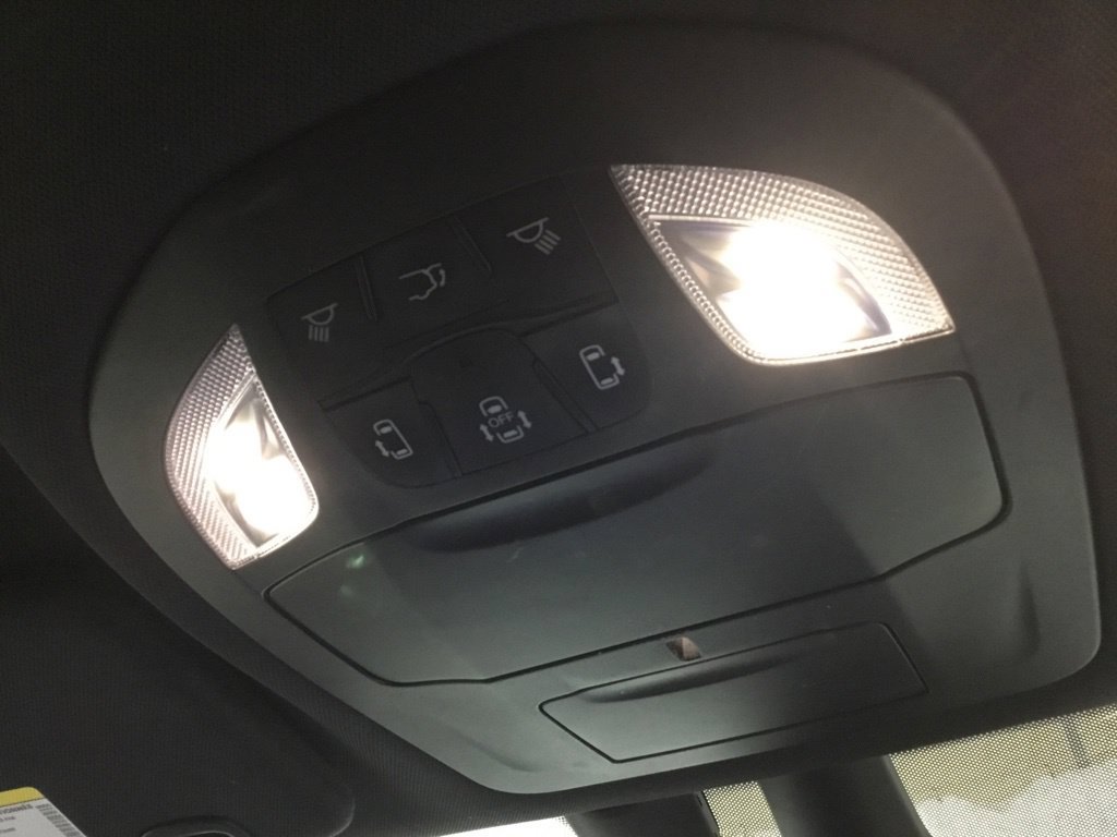 Used 2021 Chrysler Pacifica Touring-L w/ Uconnect Theater Family Group AWD/4WD image 40