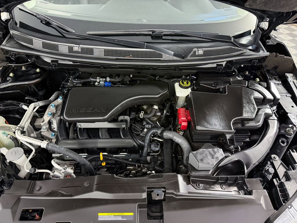 Certified 2022 Nissan Rogue Sport SV image 38