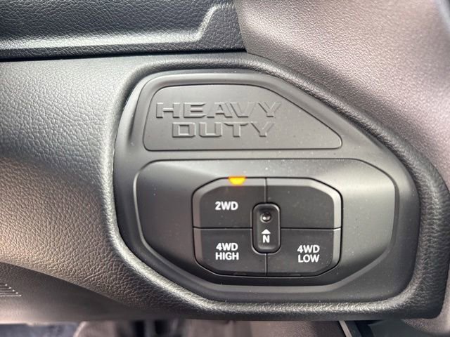 New 2026 RAM 2500 Laramie AWD/4WD image 17