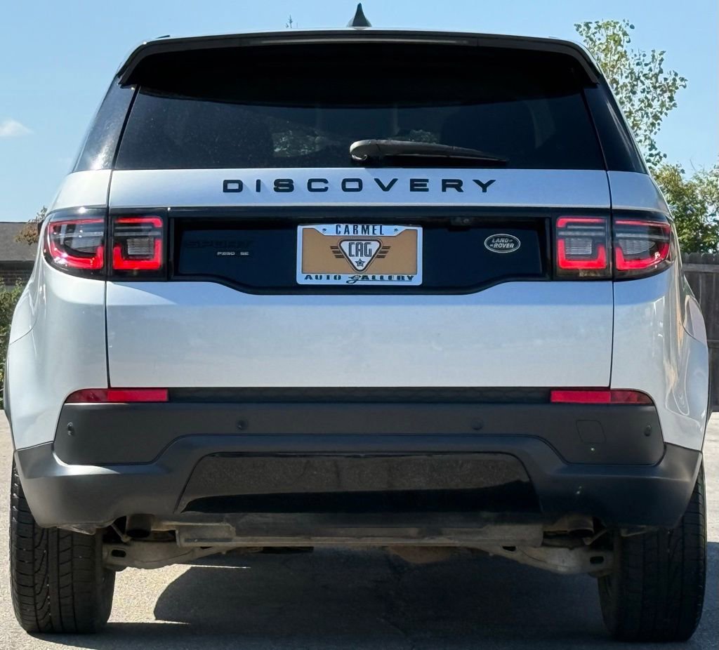 Used 2020 Land Rover Discovery Sport SE image 4