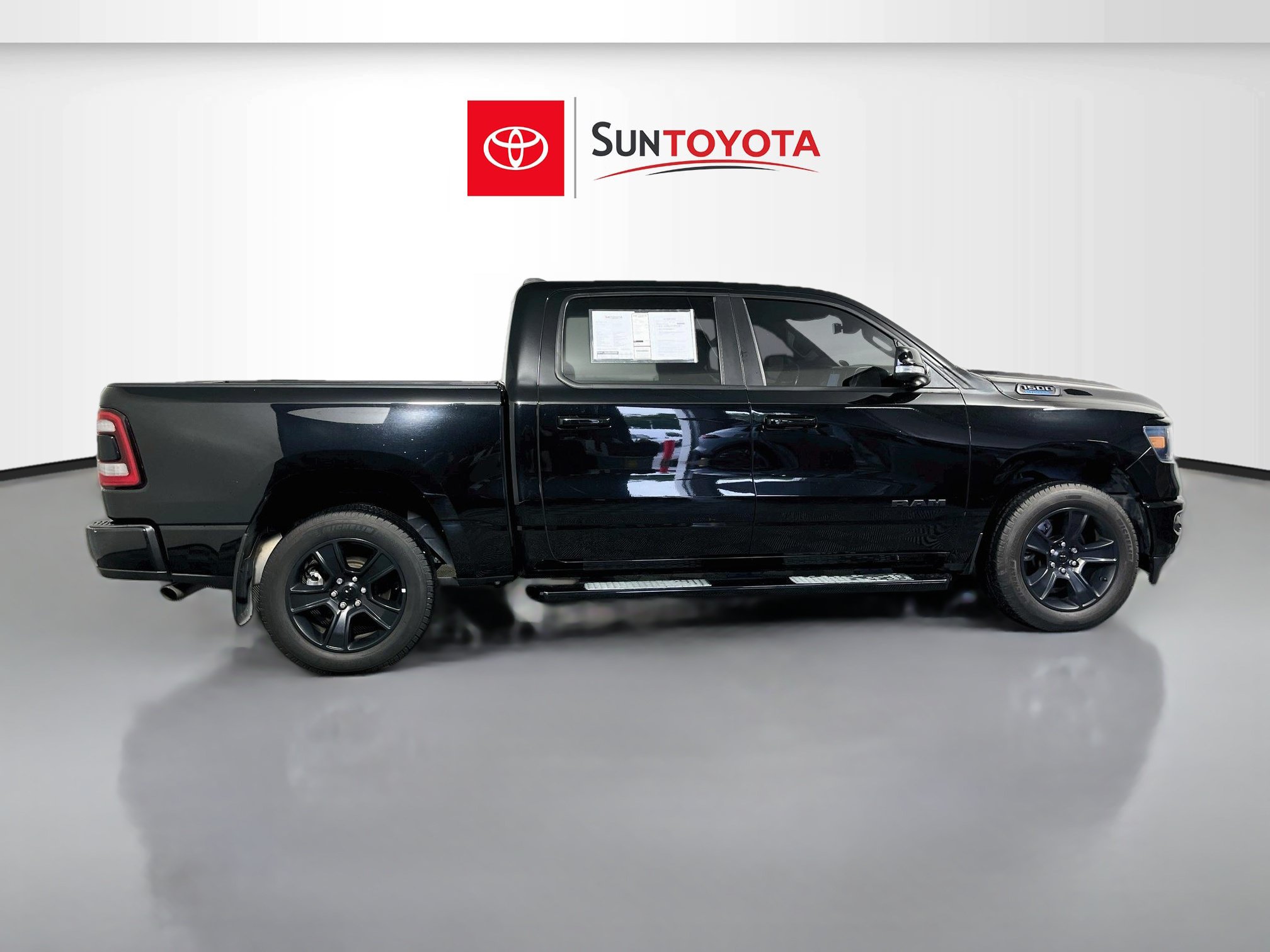 Used 2022 RAM 1500 Big Horn RWD image 2