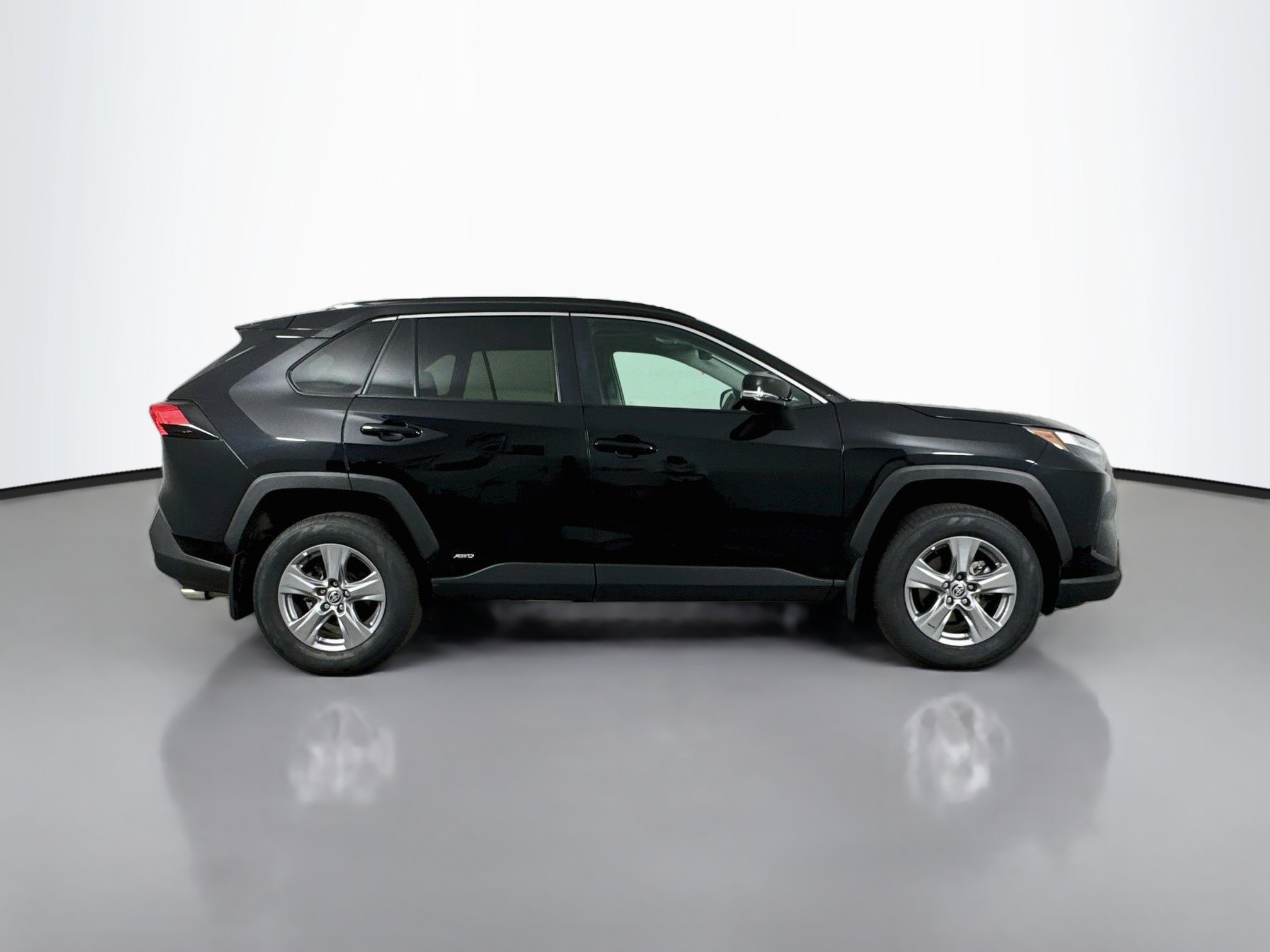 Used 2023 Toyota RAV4 XLE w/ Convenience Package AWD/4WD image 8