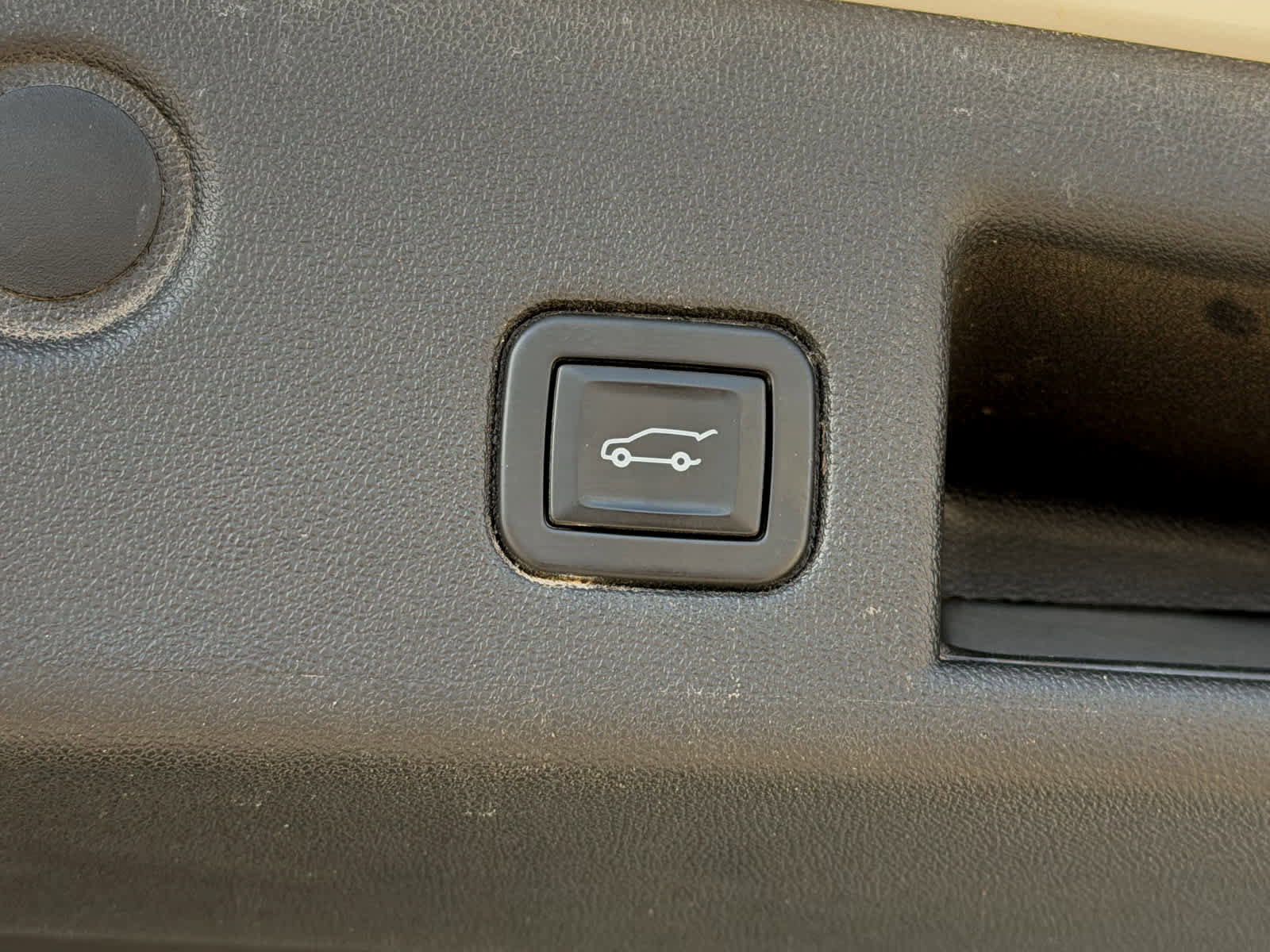 Used 2020 Chevrolet Equinox Premier image 8