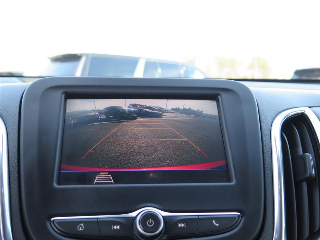 Used 2020 Chevrolet Equinox LT image 12