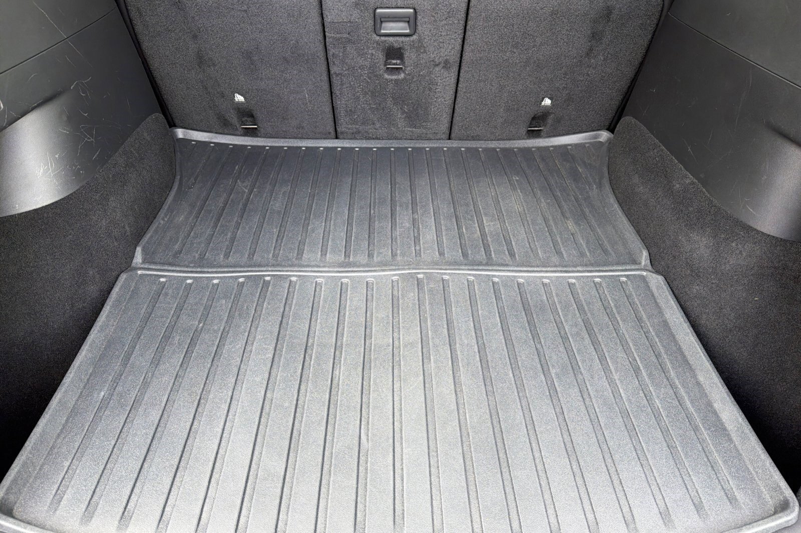 Used 2021 Tesla Model Y Long Range AWD/4WD image 19