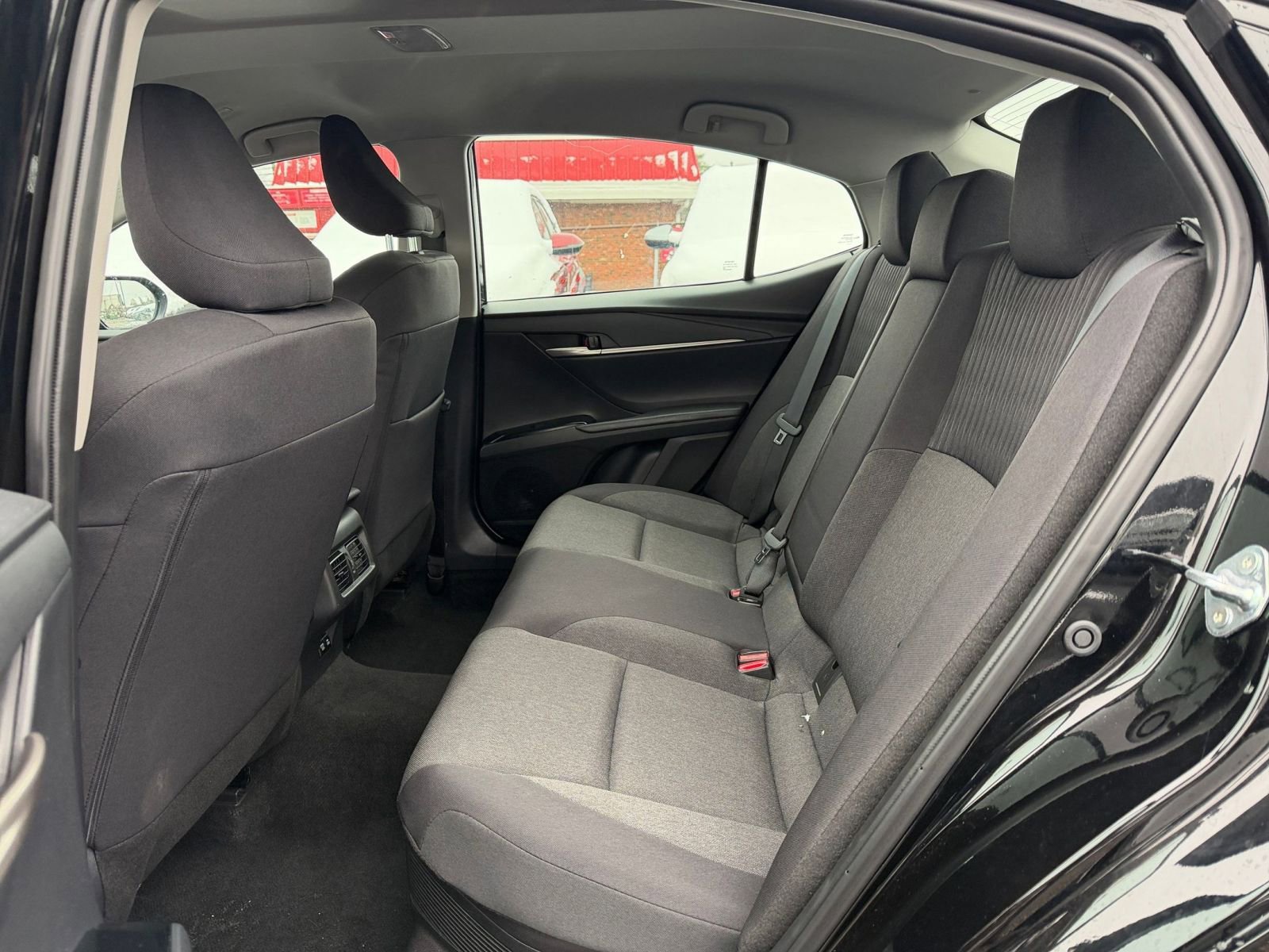 Used 2025 Toyota Camry LE image 24