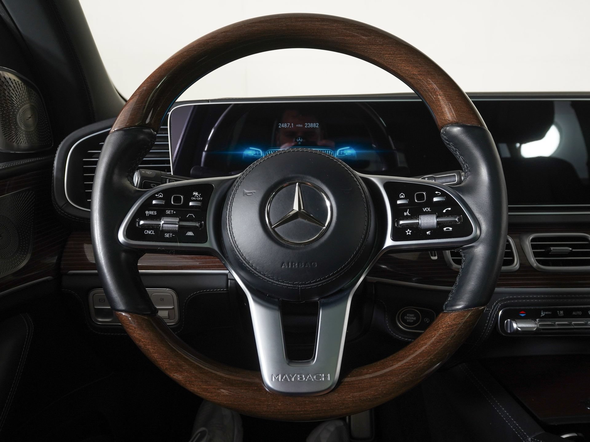 Used 2023 Mercedes-Benz Maybach GLS 600 4MATIC image 21