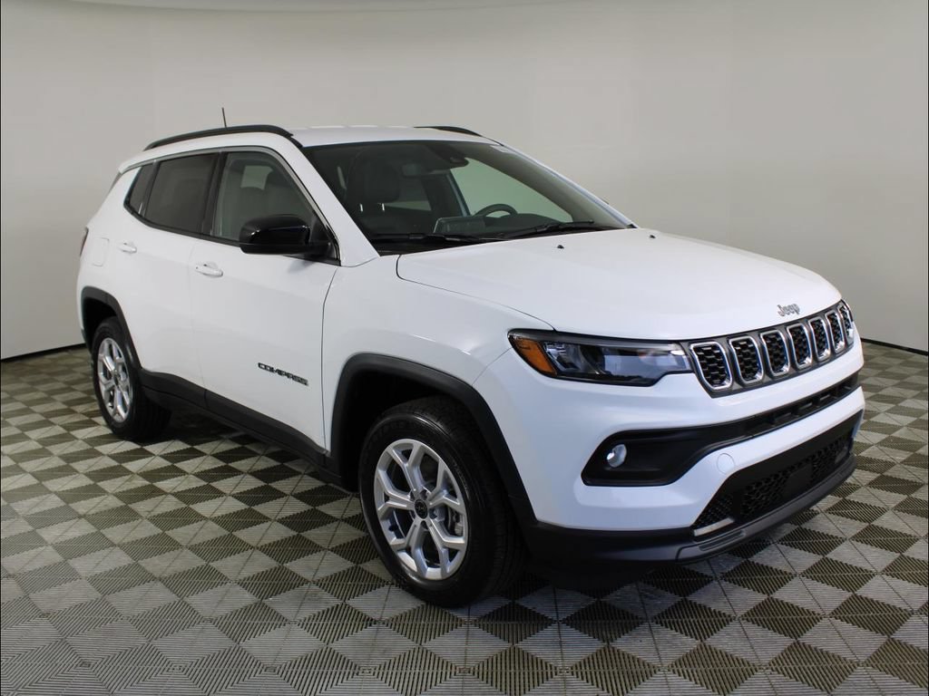 New 2025 Jeep Compass Latitude AWD/4WD image 6