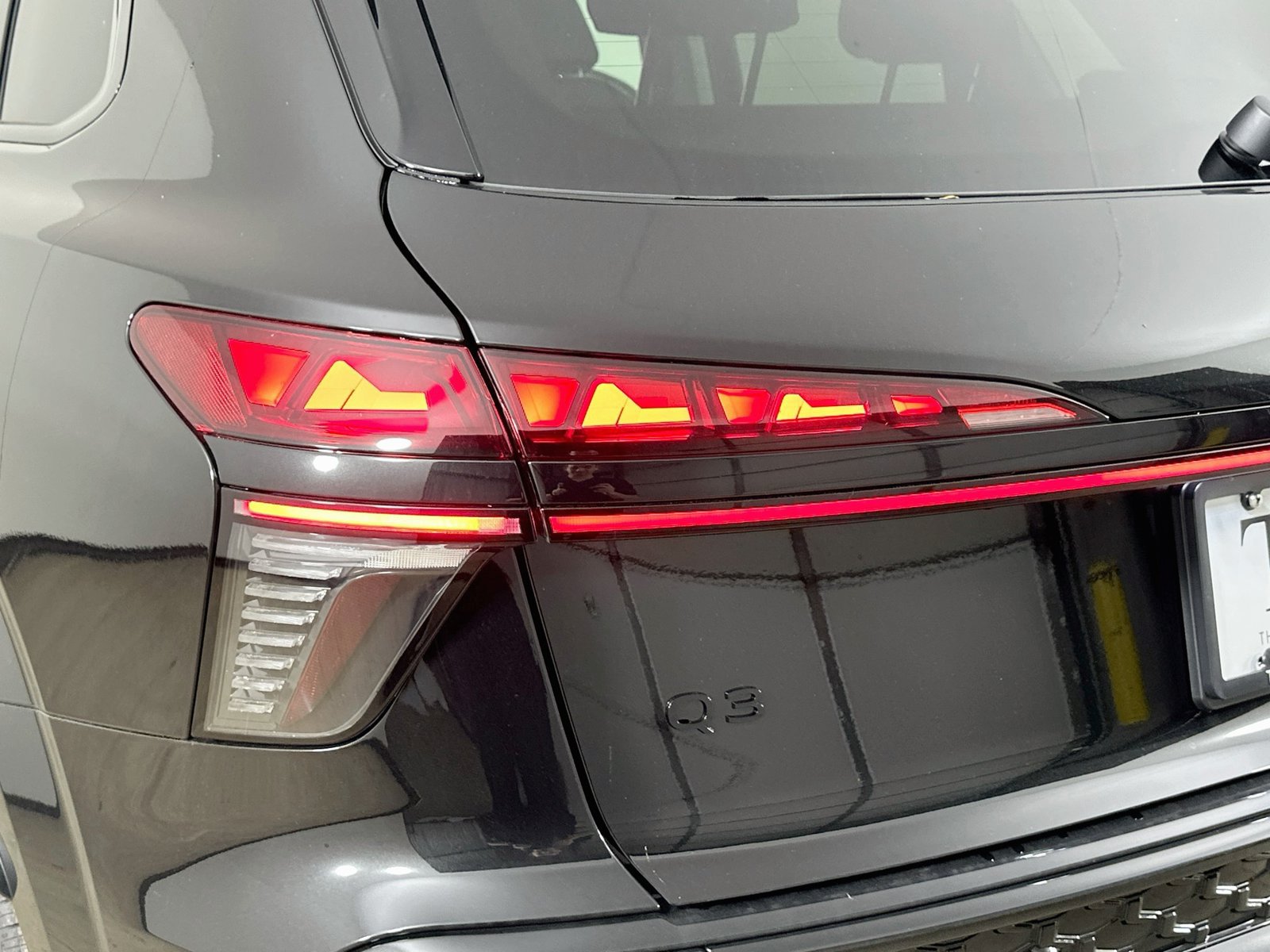 New 2026 Audi Q3 quattro 2.0T AWD/4WD image 12