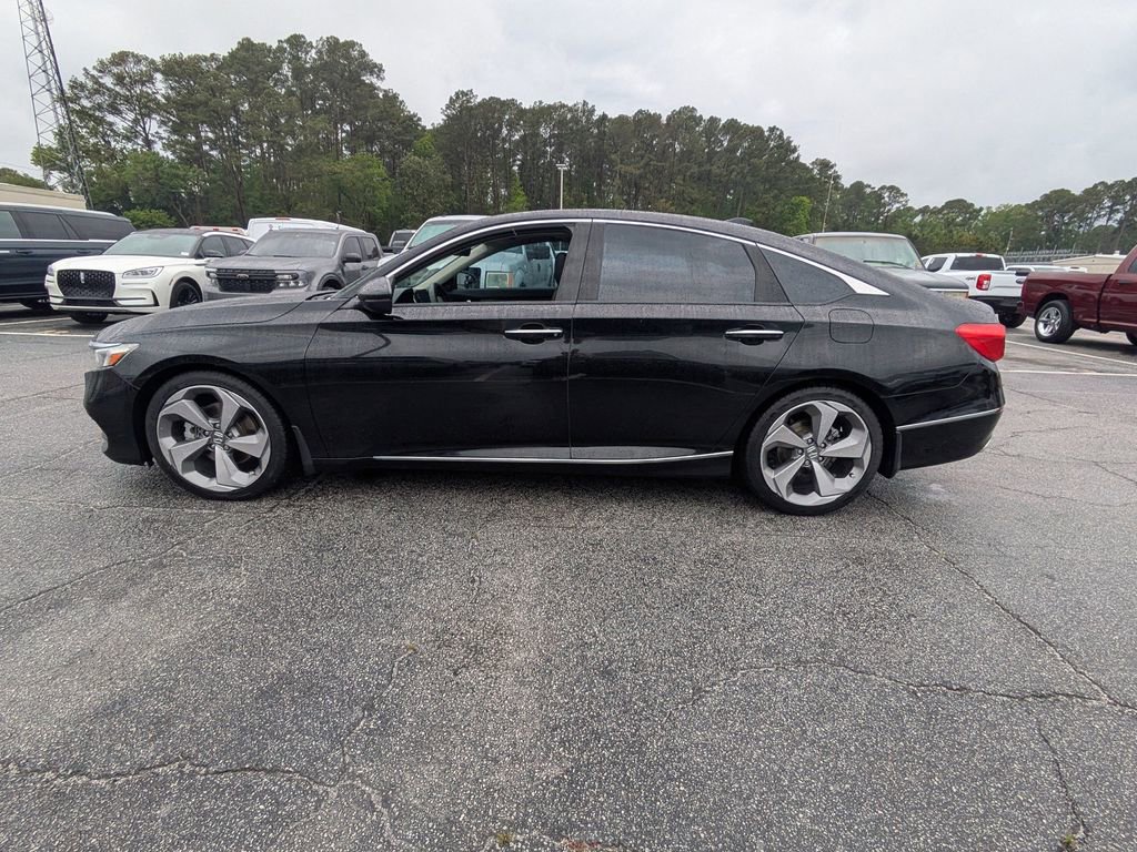 Used 2018 Honda Accord Touring image 7
