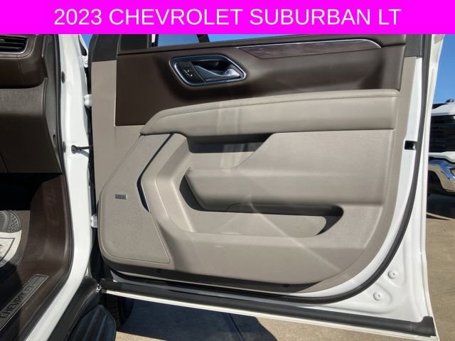 Used 2023 Chevrolet Suburban LT image 13