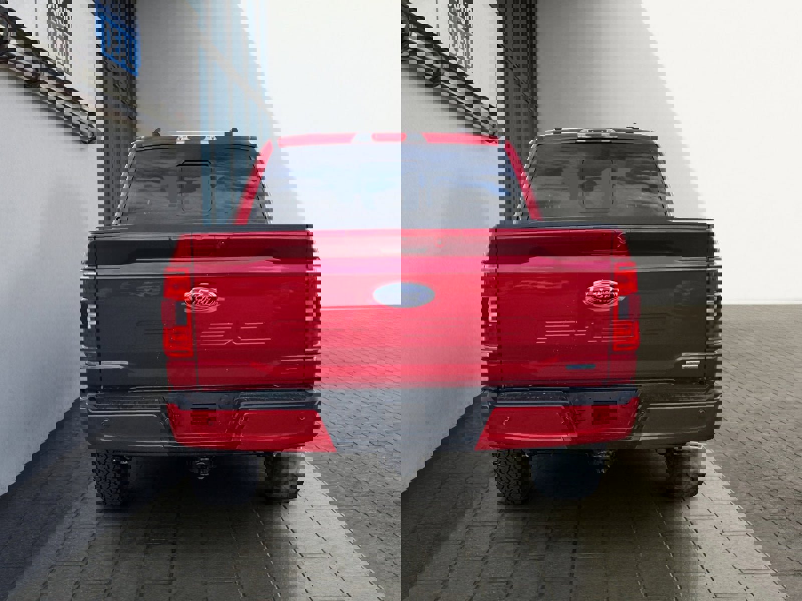 Used 2022 Ford F150 XLT w/ Equipment Group 302A High image 4